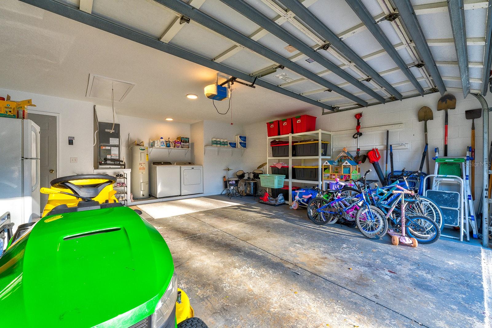 ROLLING HILLS SUB - Residential