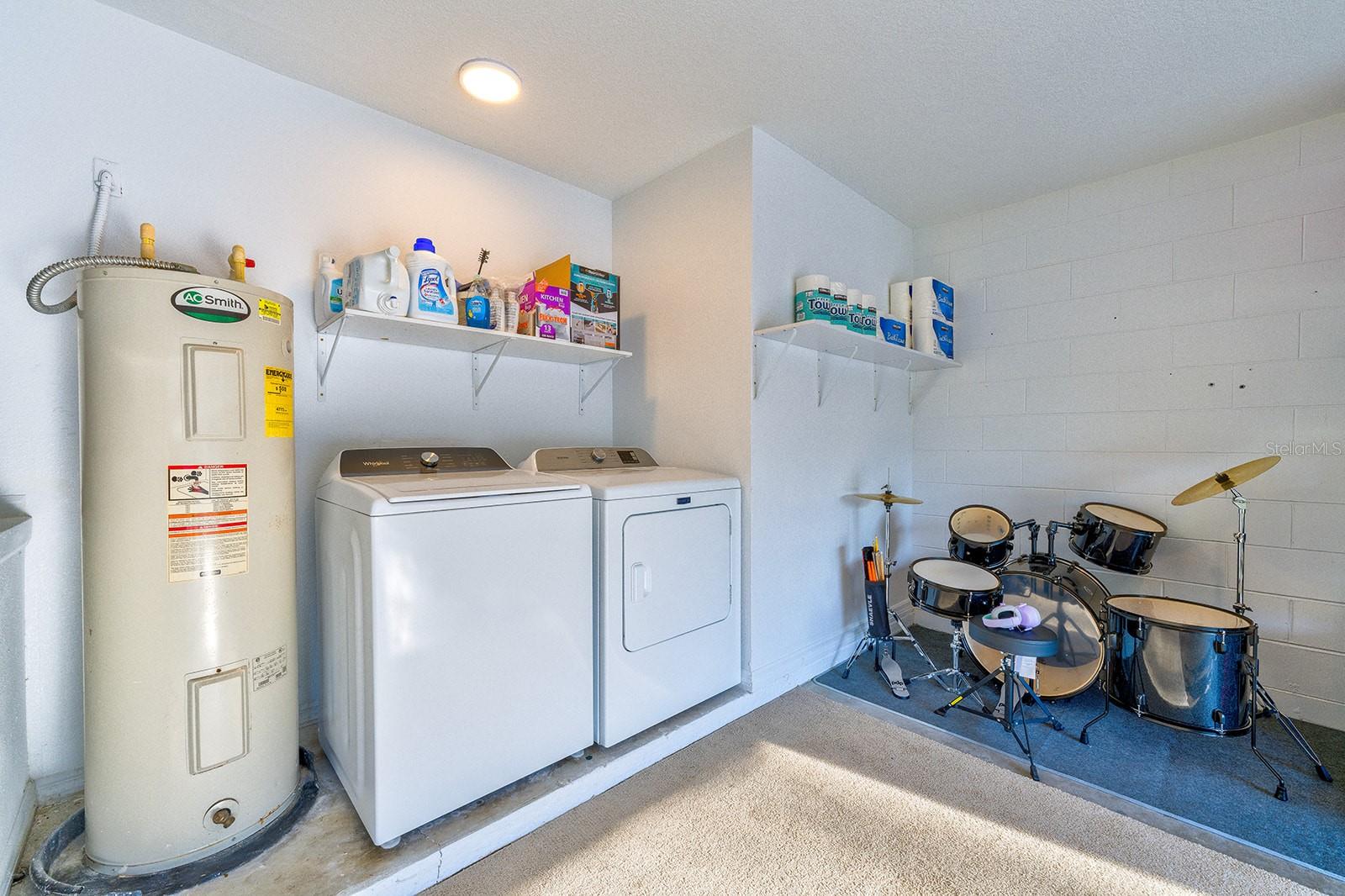 ROLLING HILLS SUB - Residential