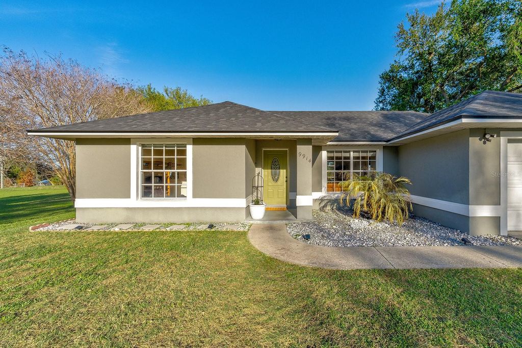 Photo of 9914 Janette Lane, Clermont, FL 34711 (MLS # O6392395)