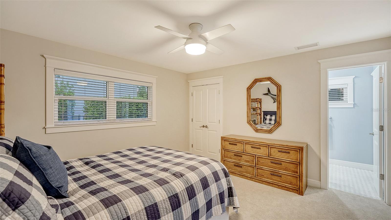 COUNTRY CLUB SHORES SEC 02 - Residential