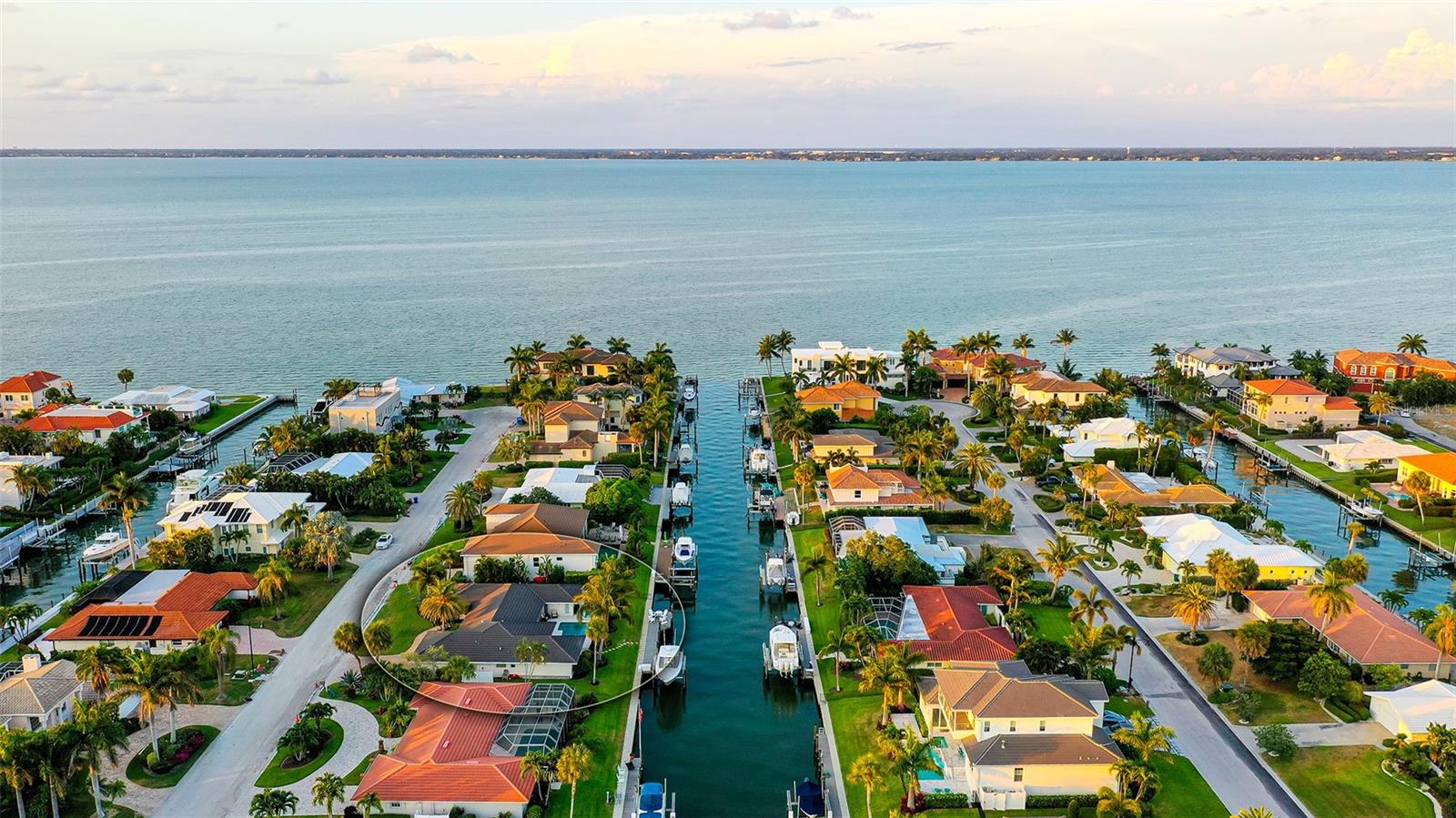 COUNTRY CLUB SHORES SEC 02 - Residential