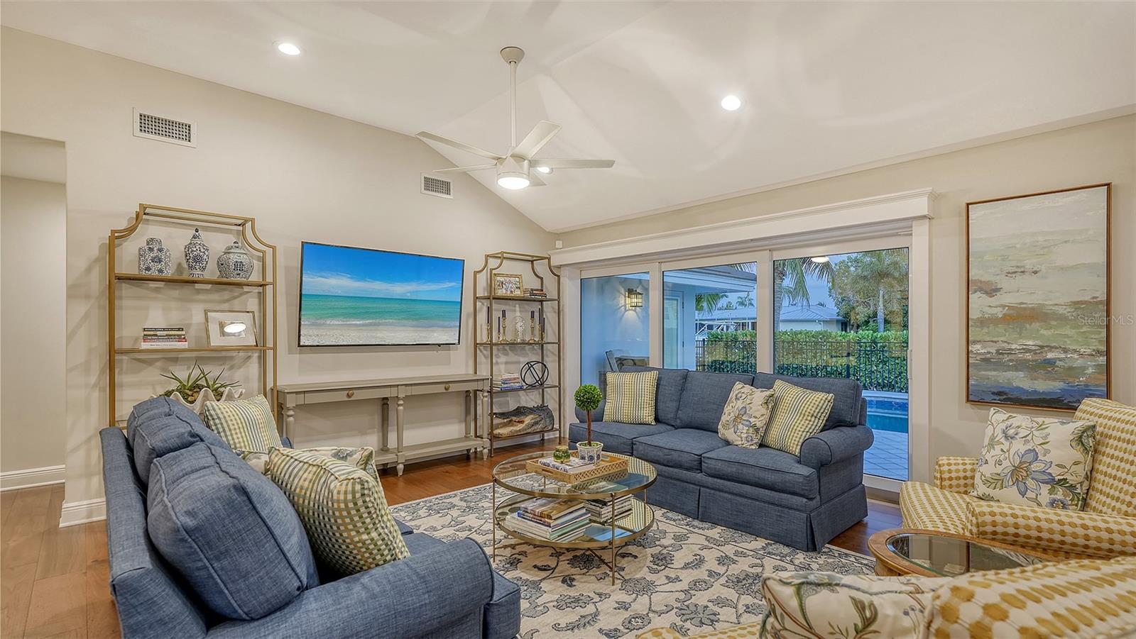 COUNTRY CLUB SHORES SEC 02 - Residential