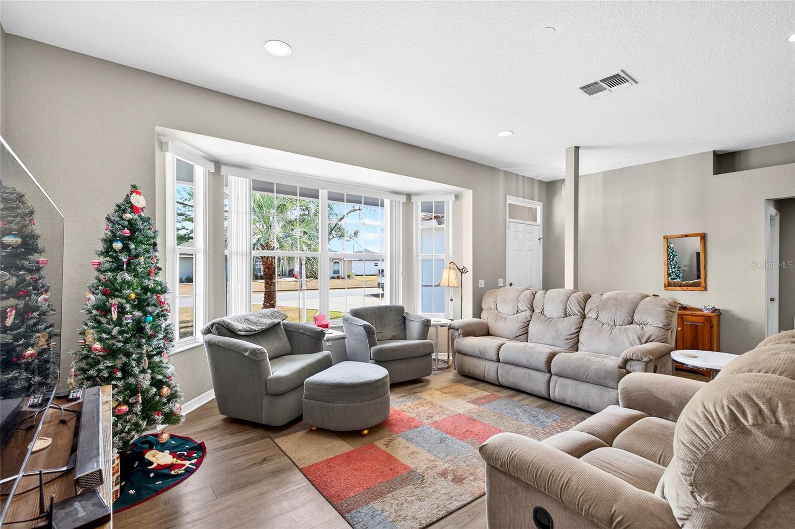 TRAILS EAST - Residential