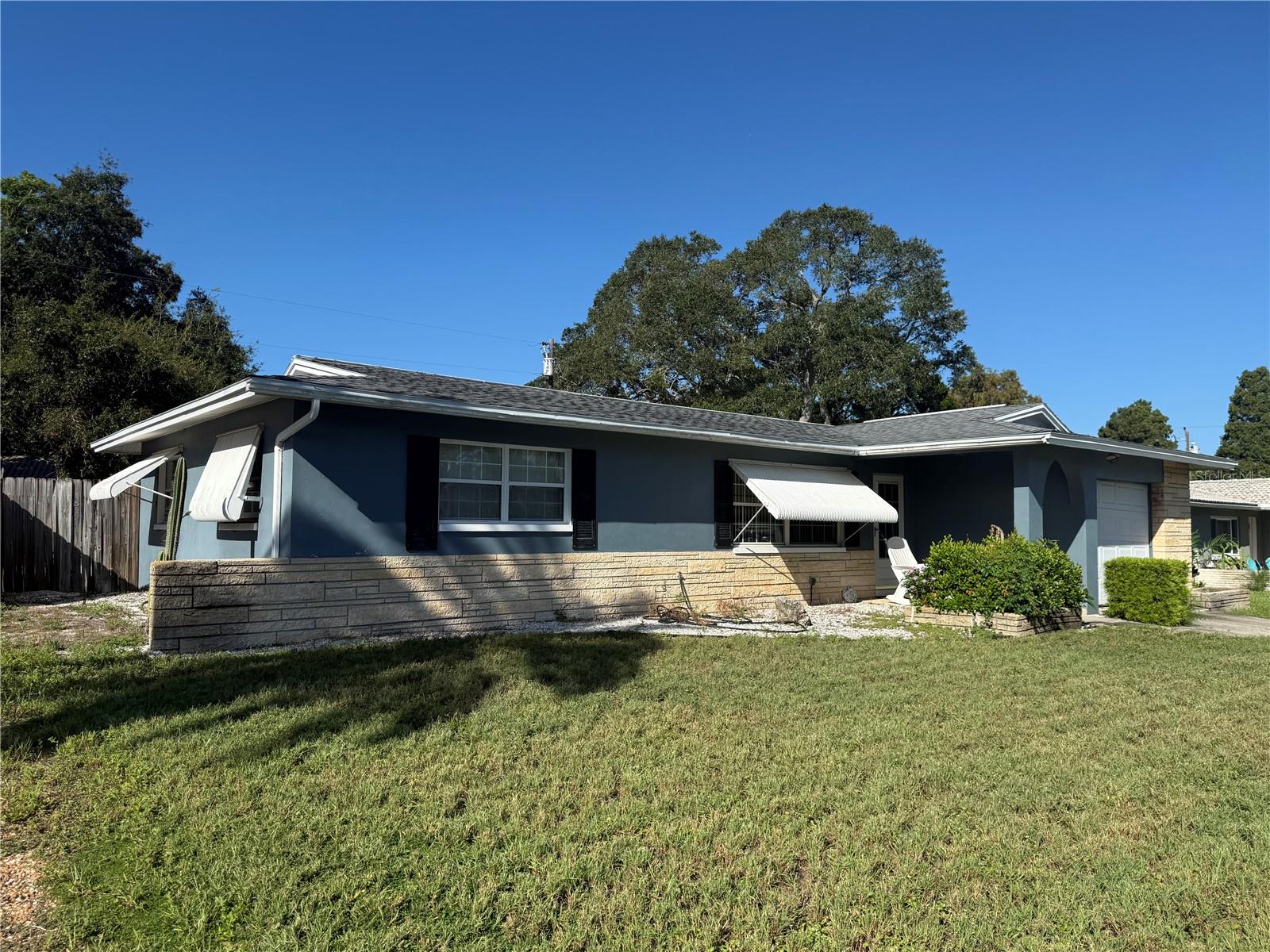 568 HILLCREST DRIVE