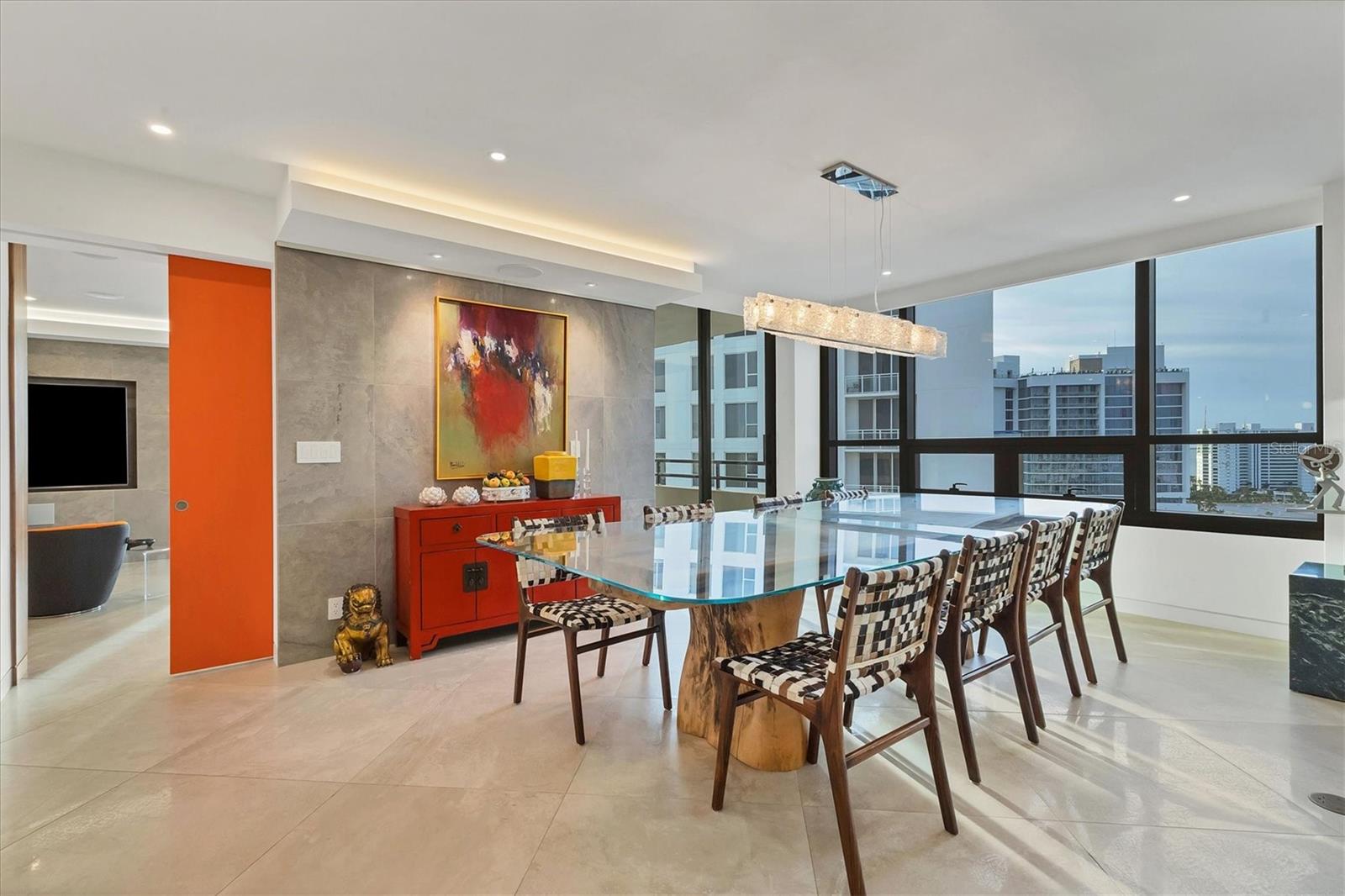 BAY PLAZA - Residential