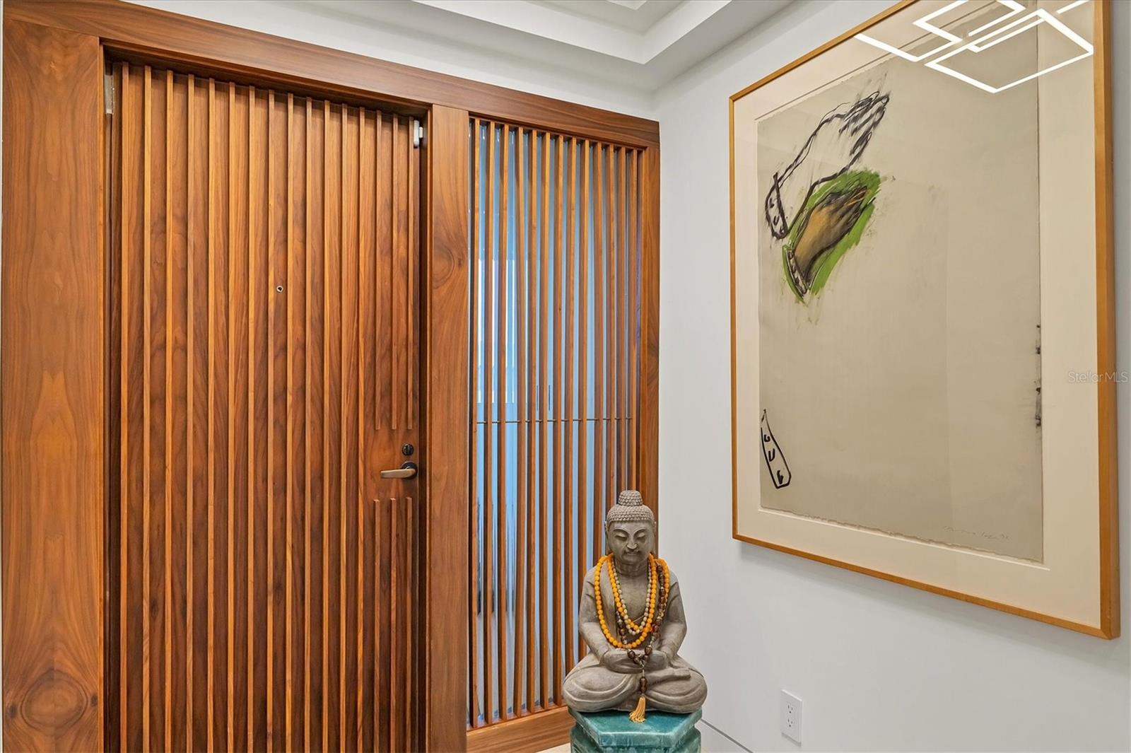 BAY PLAZA - Residential