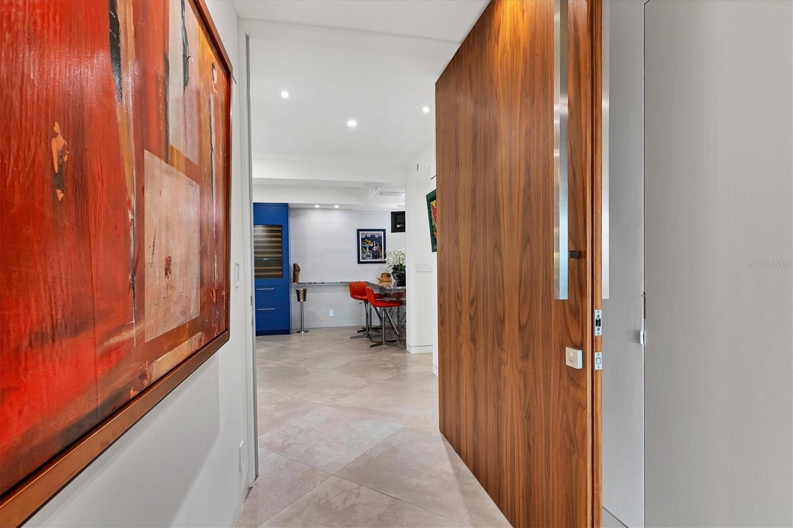 BAY PLAZA - Residential