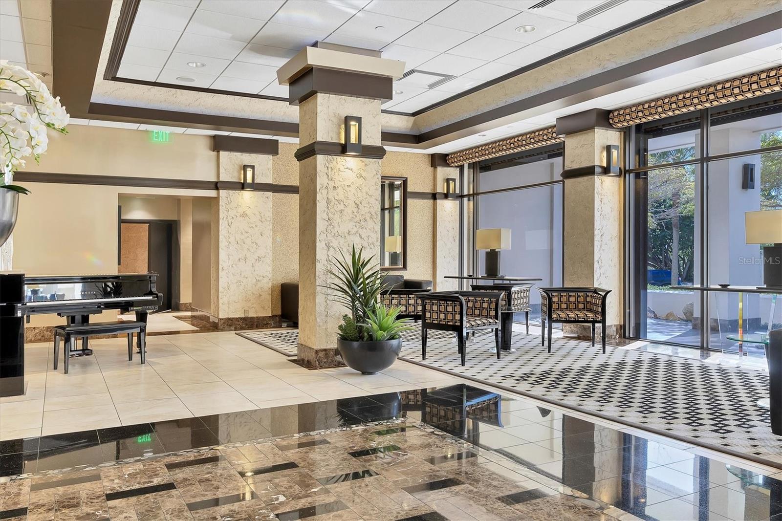 BAY PLAZA - Residential