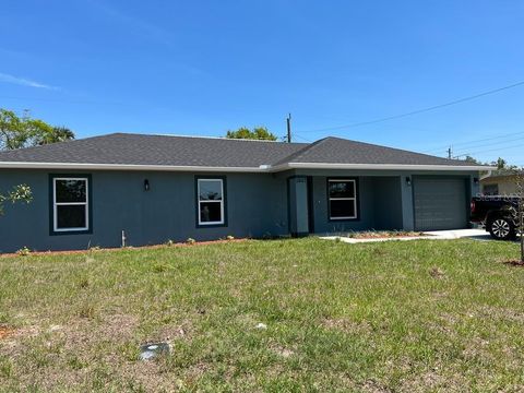 Photo of 1042 Hickory Lane, Cocoa, FL 32922 (MLS # O6306065) Photo of 1042 Hickory Lane, Cocoa, FL 32922 (MLS # O6306065)