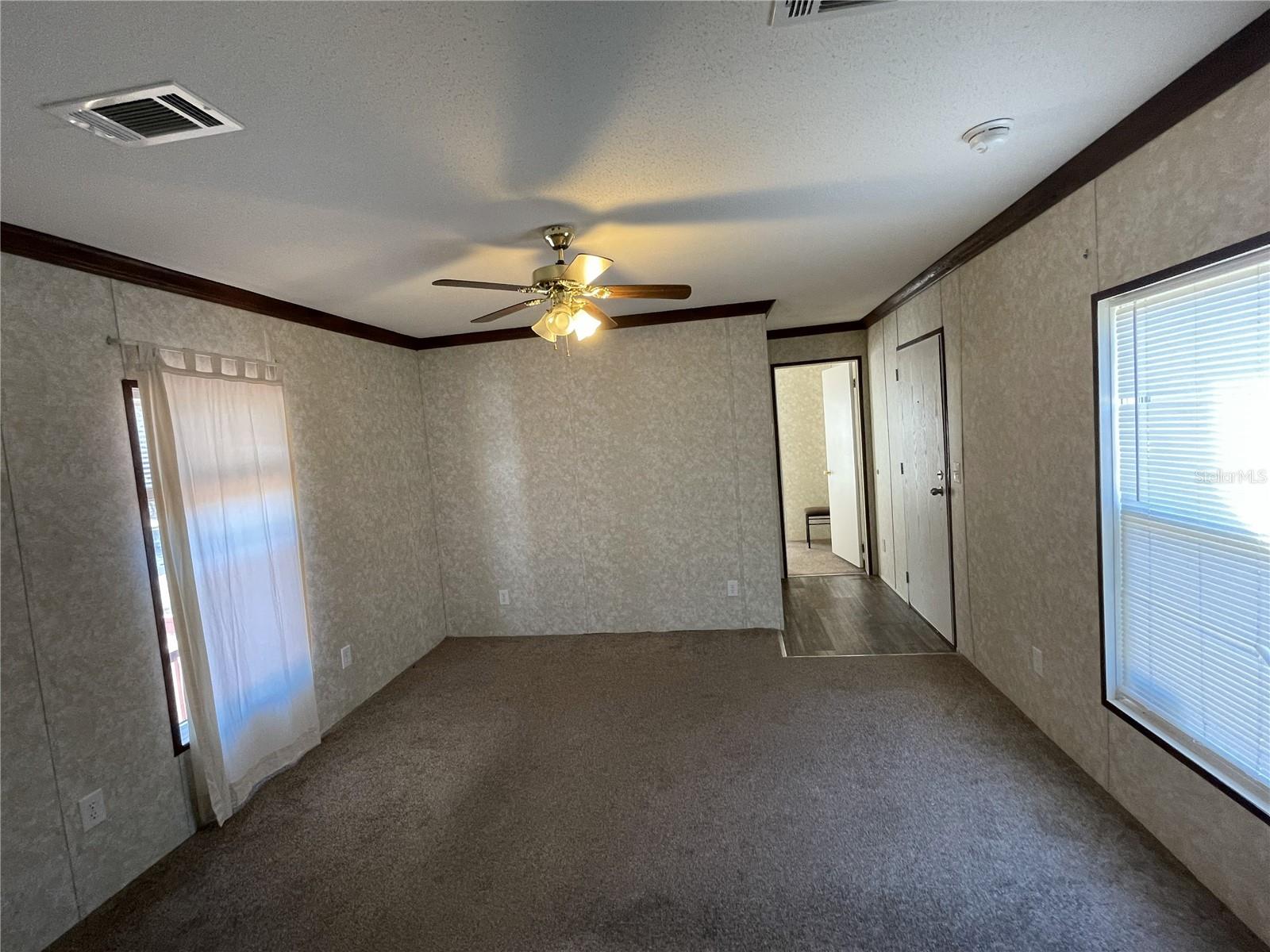 LAKE TROPICANA RANCHETTES - Residential