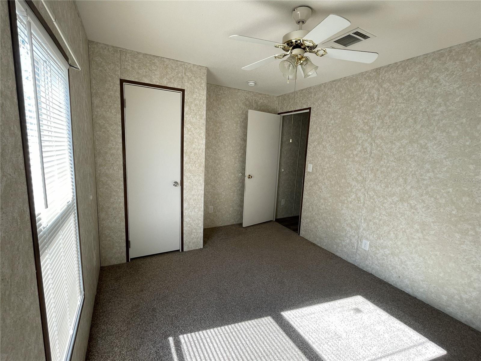 LAKE TROPICANA RANCHETTES - Residential