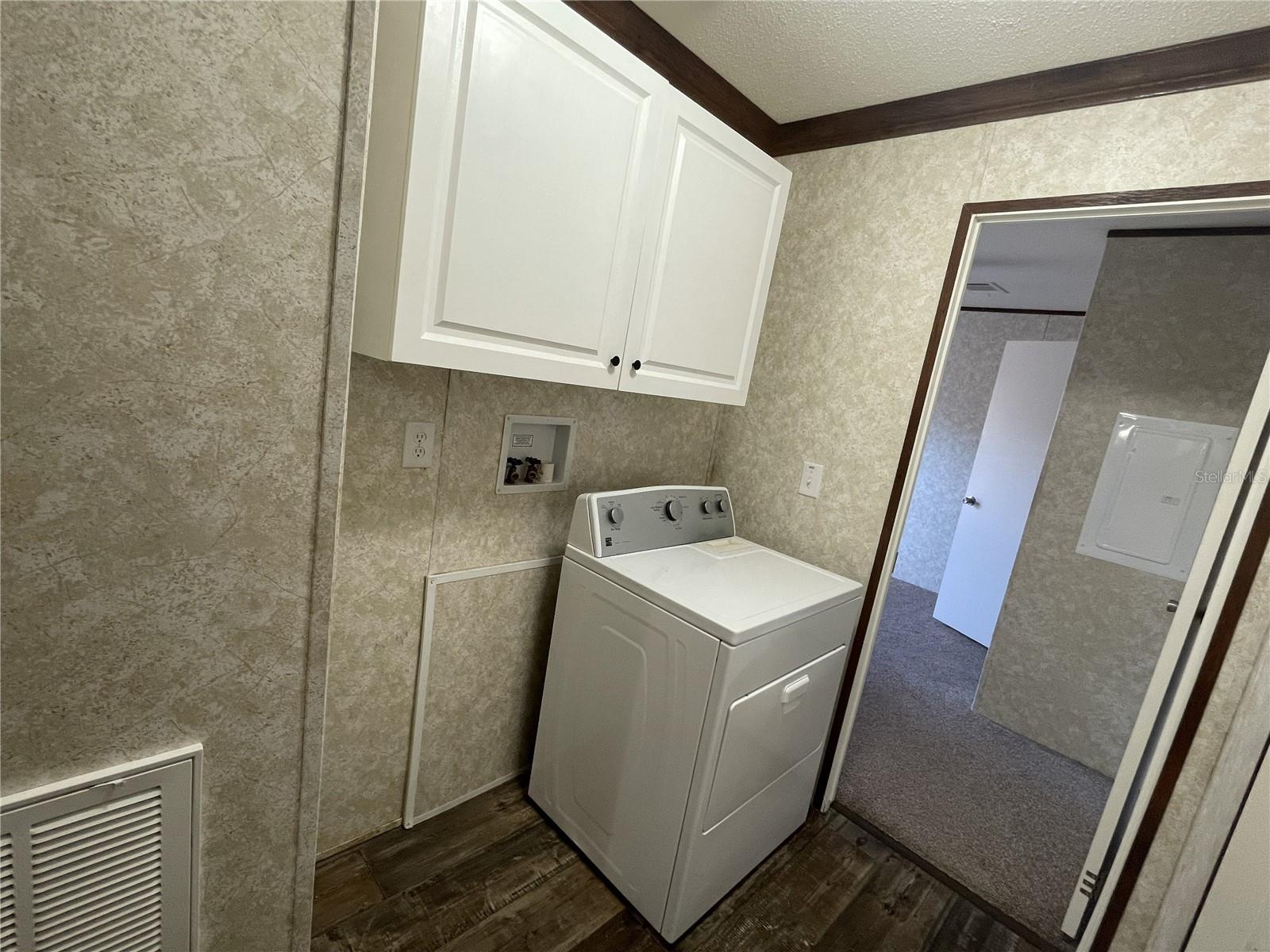 LAKE TROPICANA RANCHETTES - Residential