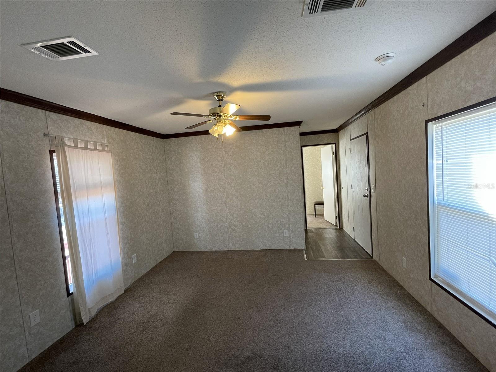 LAKE TROPICANA RANCHETTES - Residential