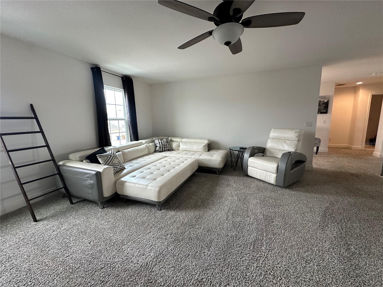 HANOVER LAKES PH 5 - Residential