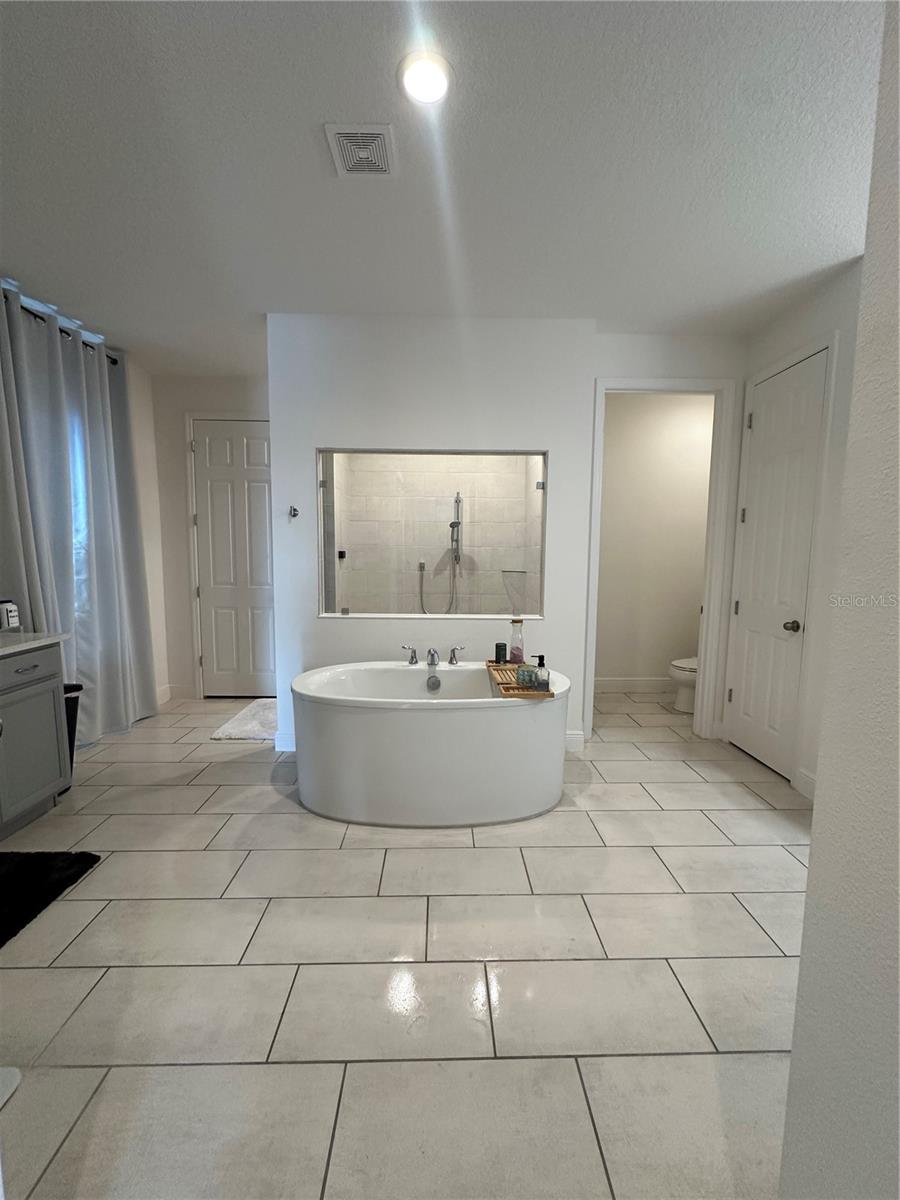 HANOVER LAKES PH 5 - Residential