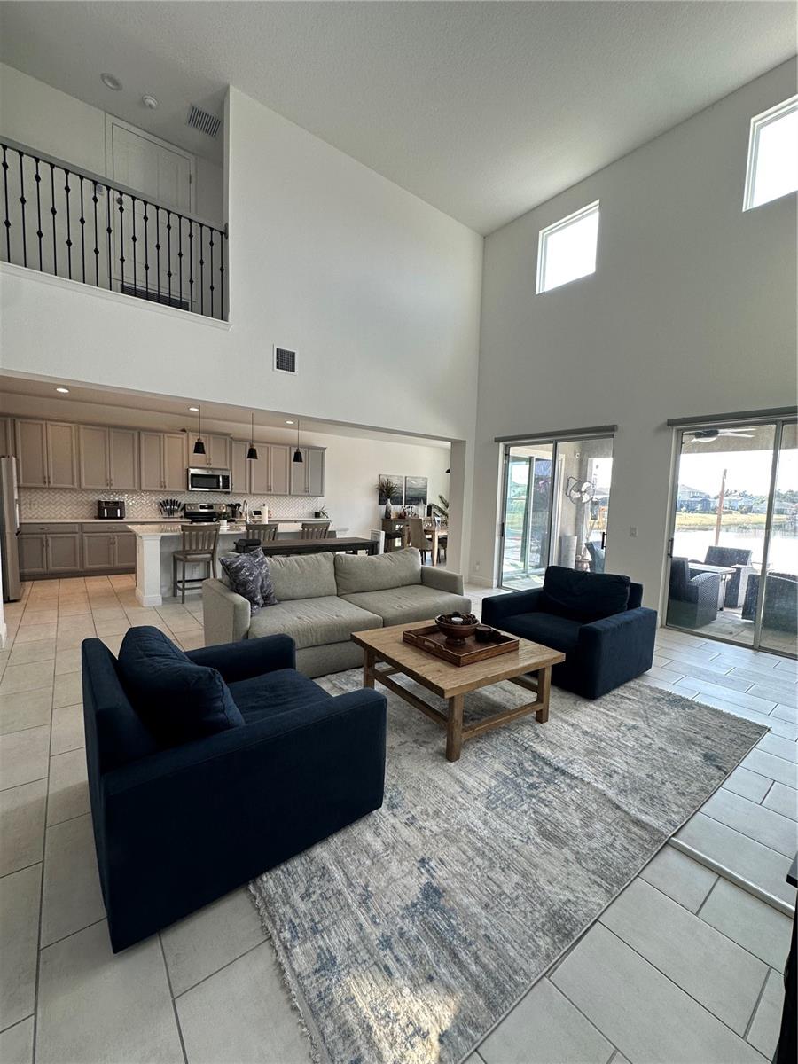 HANOVER LAKES PH 5 - Residential