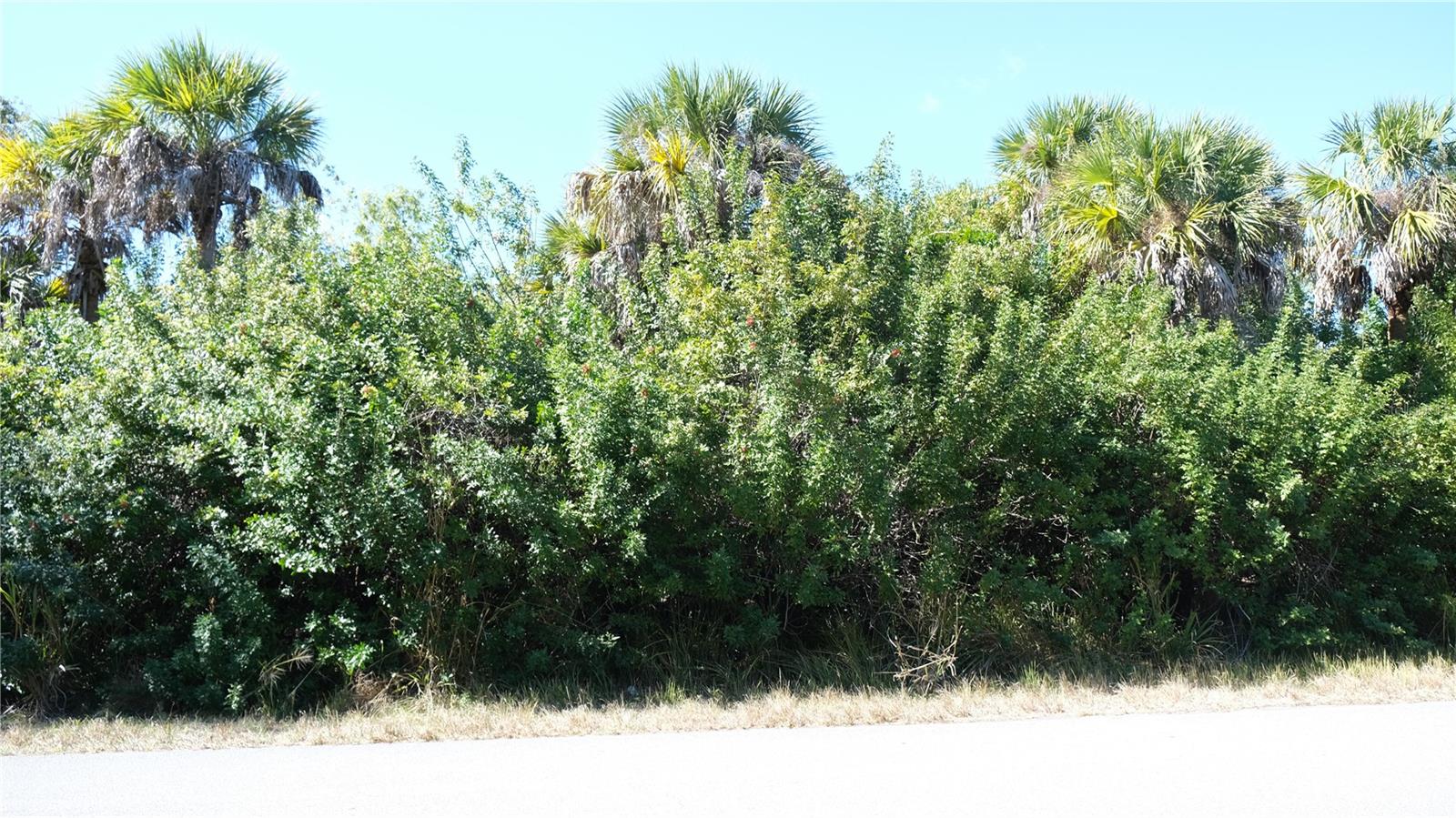 PORT CHARLOTTE SEC 024 - Land