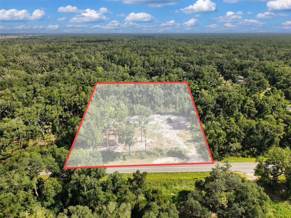 Photo of 311 NE 316th Avenue, Old Town, FL 32680 (MLS # GC542242)
