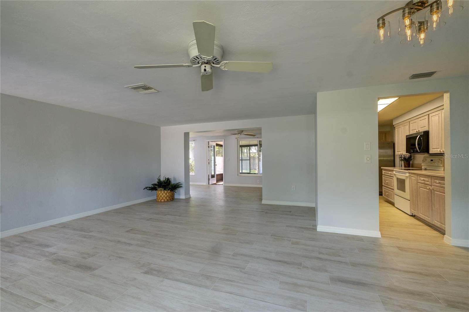 GULF GATE - Residential Lease