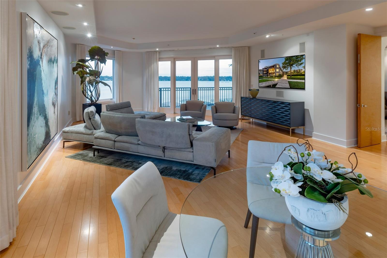 PERLE DU LAC CONDO OR 5843/4848 - Residential