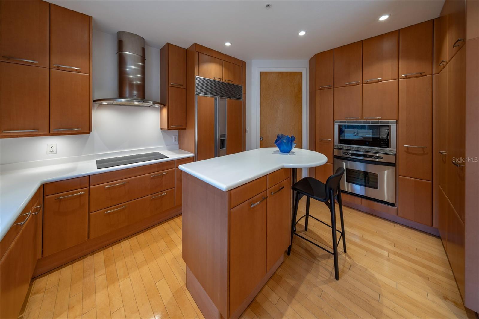 PERLE DU LAC CONDO OR 5843/4848 - Residential