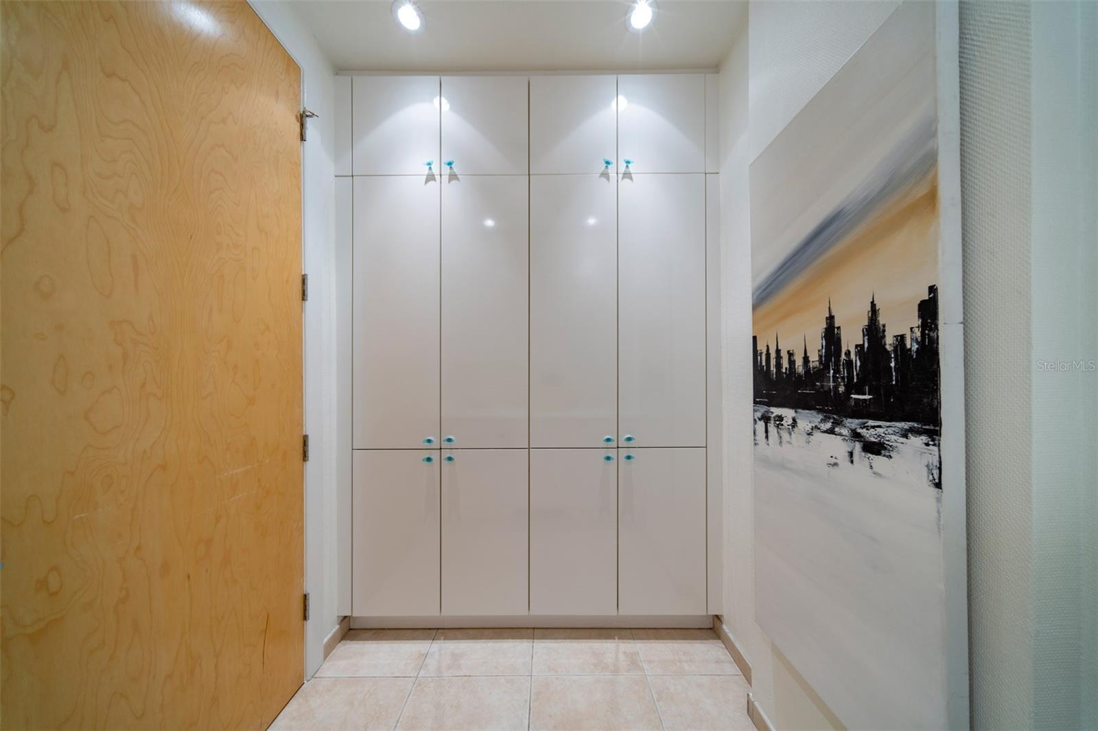 PERLE DU LAC CONDO OR 5843/4848 - Residential