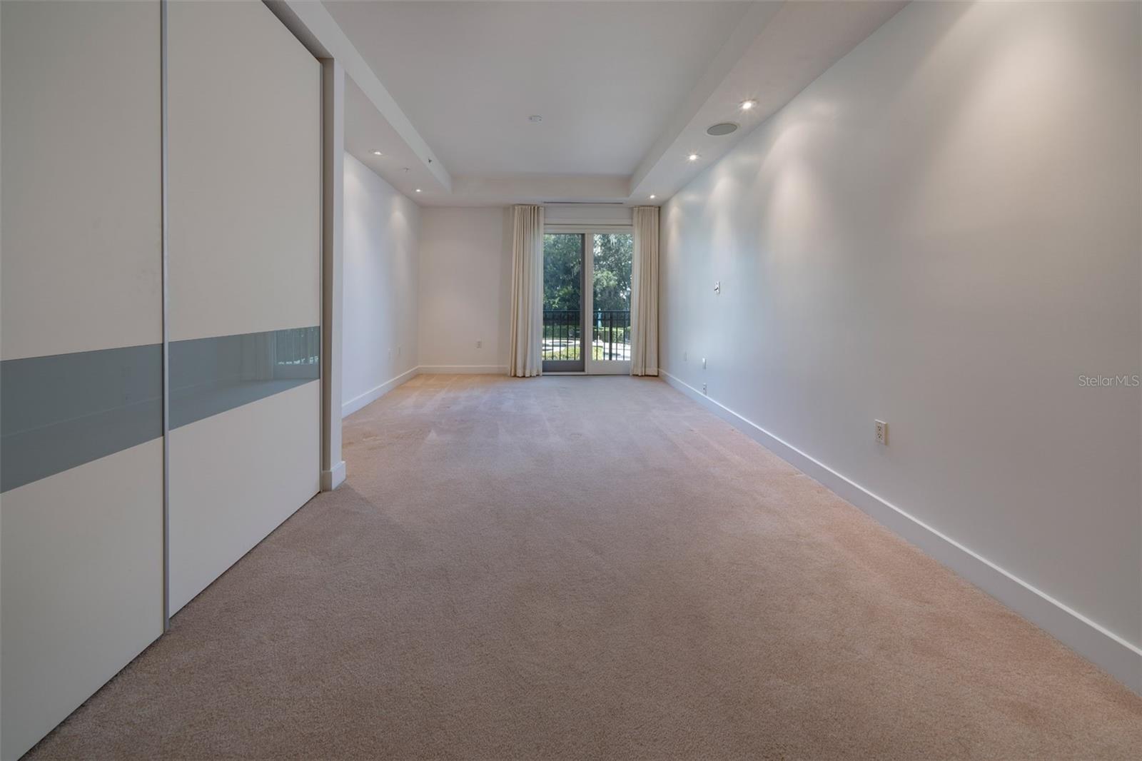 PERLE DU LAC CONDO OR 5843/4848 - Residential