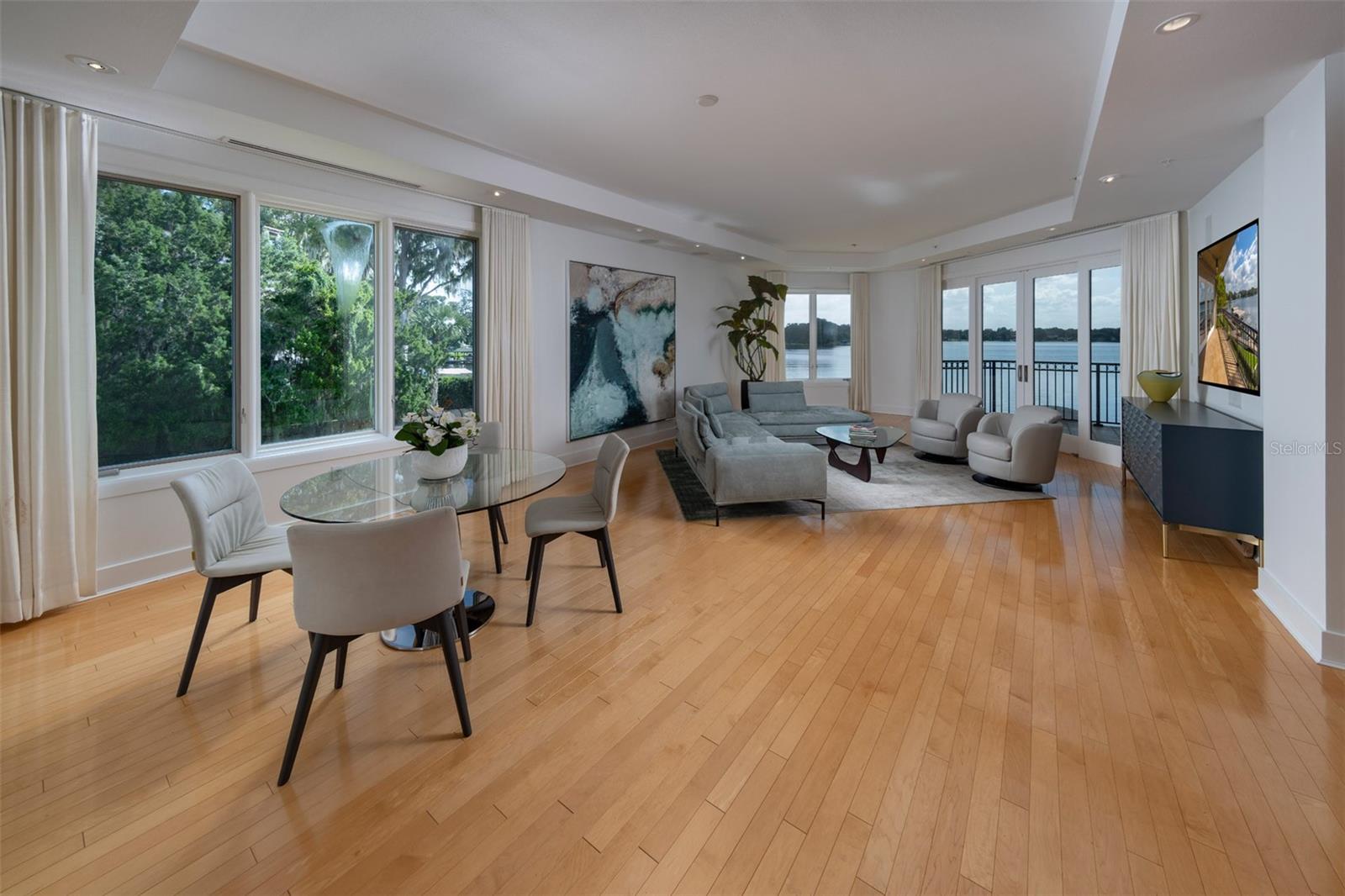 PERLE DU LAC CONDO OR 5843/4848 - Residential