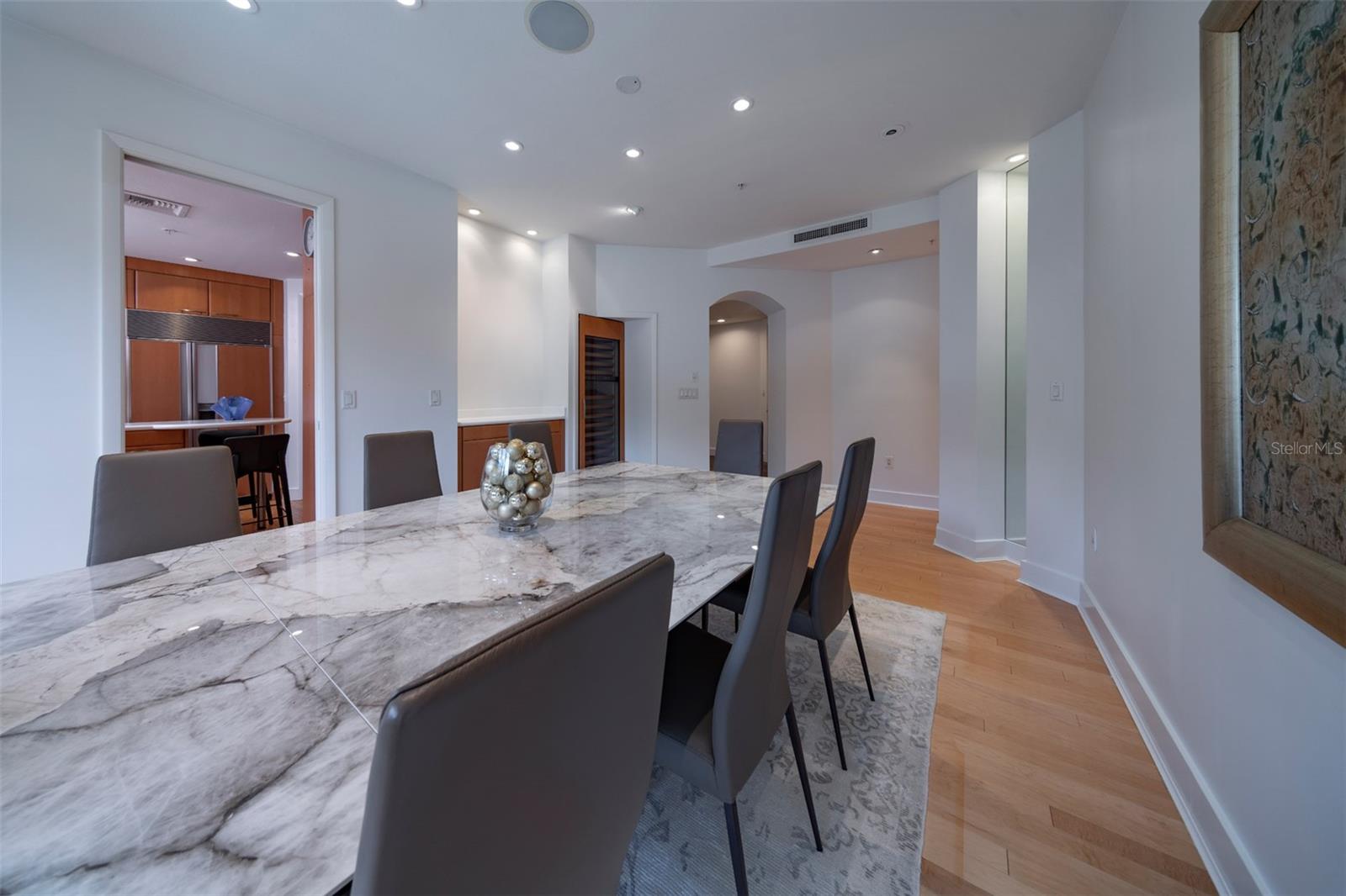 PERLE DU LAC CONDO OR 5843/4848 - Residential