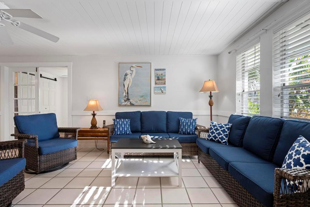 HOLMES BEACH 17TH UNIT - Residential Income