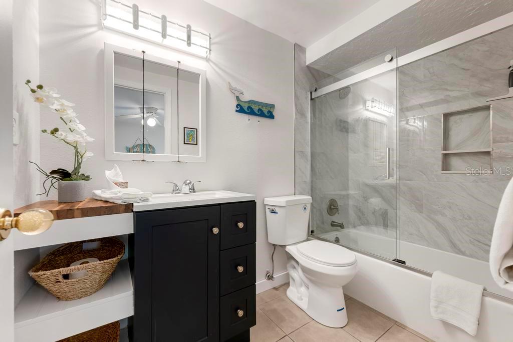 HOLMES BEACH 17TH UNIT - Residential Income