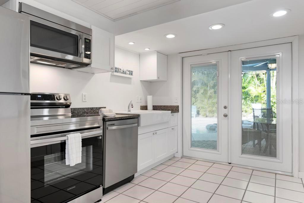 HOLMES BEACH 17TH UNIT - Residential Income