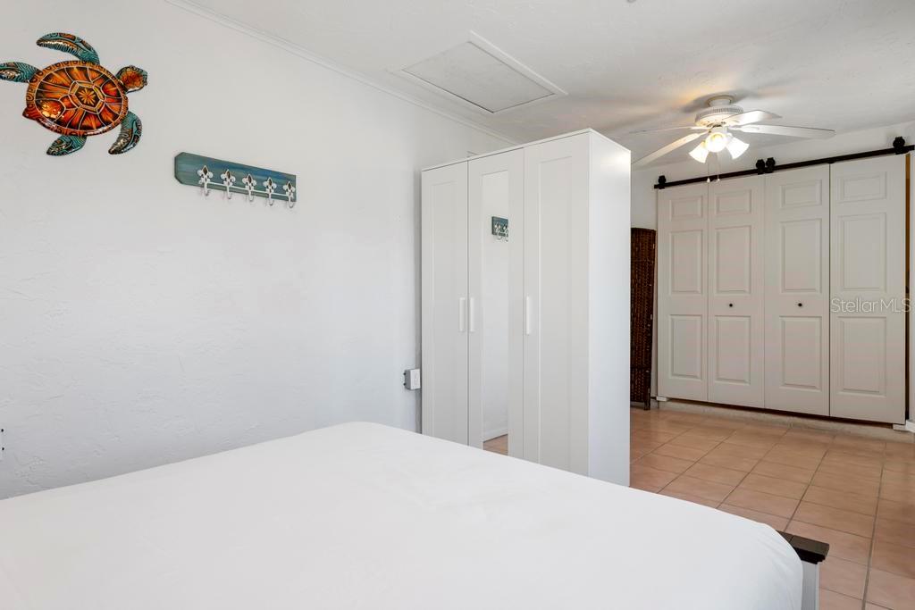 HOLMES BEACH 17TH UNIT - Residential Income