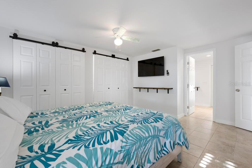 HOLMES BEACH 17TH UNIT - Residential Income