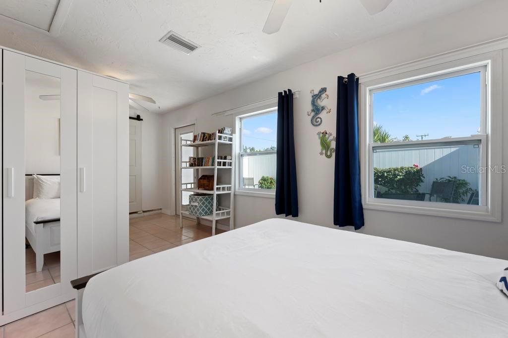 HOLMES BEACH 17TH UNIT - Residential Income