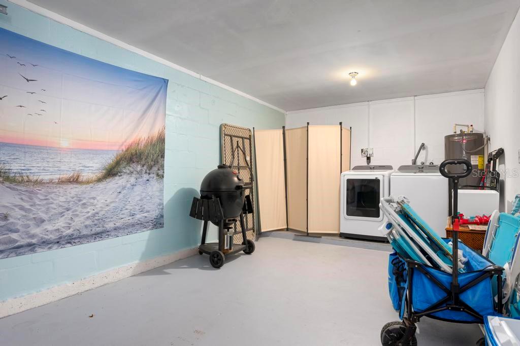 HOLMES BEACH 17TH UNIT - Residential Income