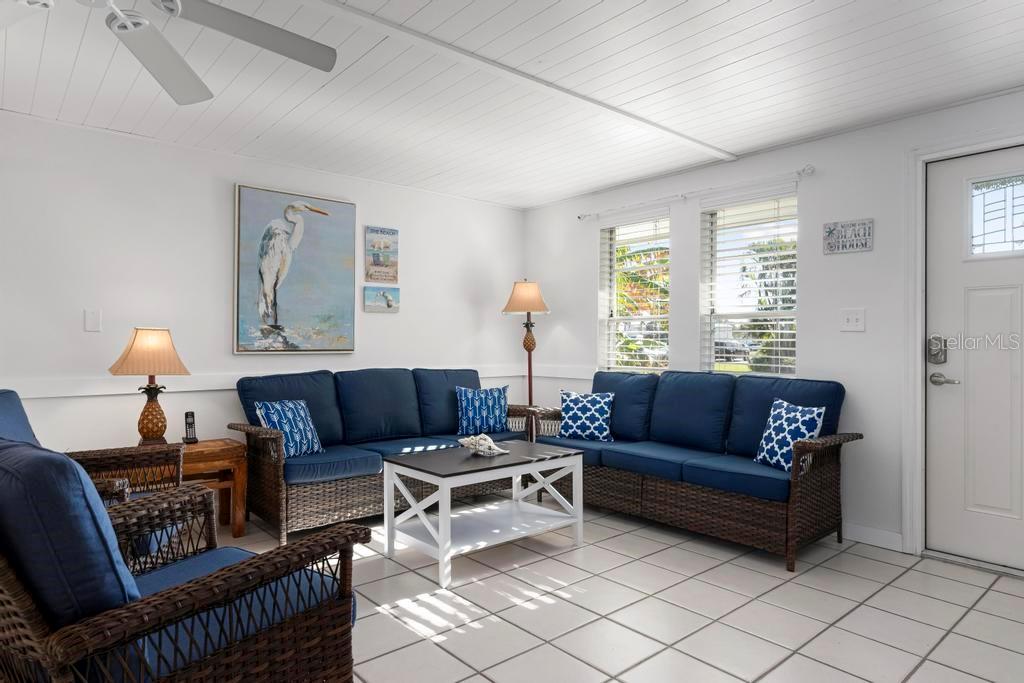 HOLMES BEACH 17TH UNIT - Residential Income