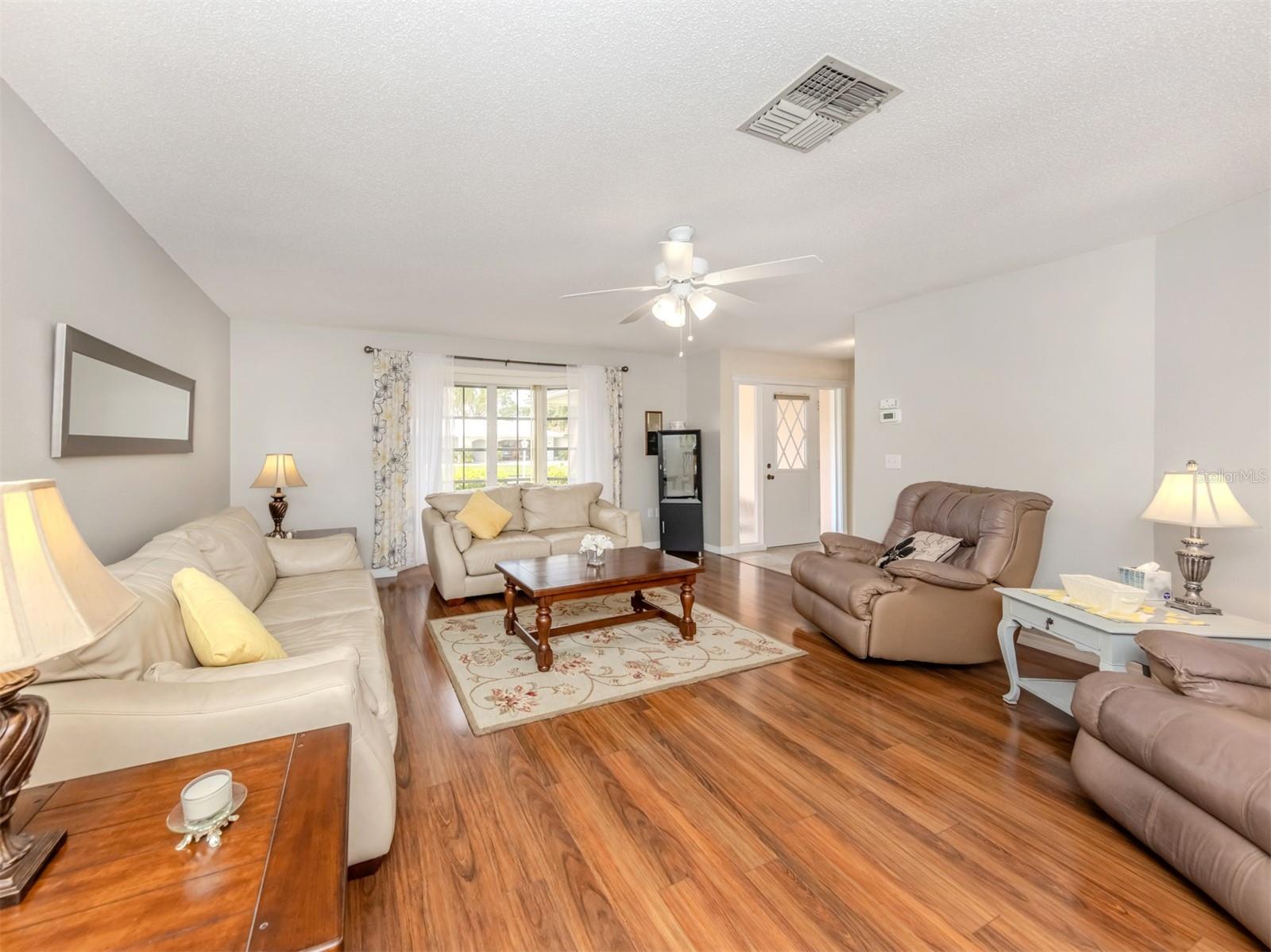 455 RUBENS DRIVE