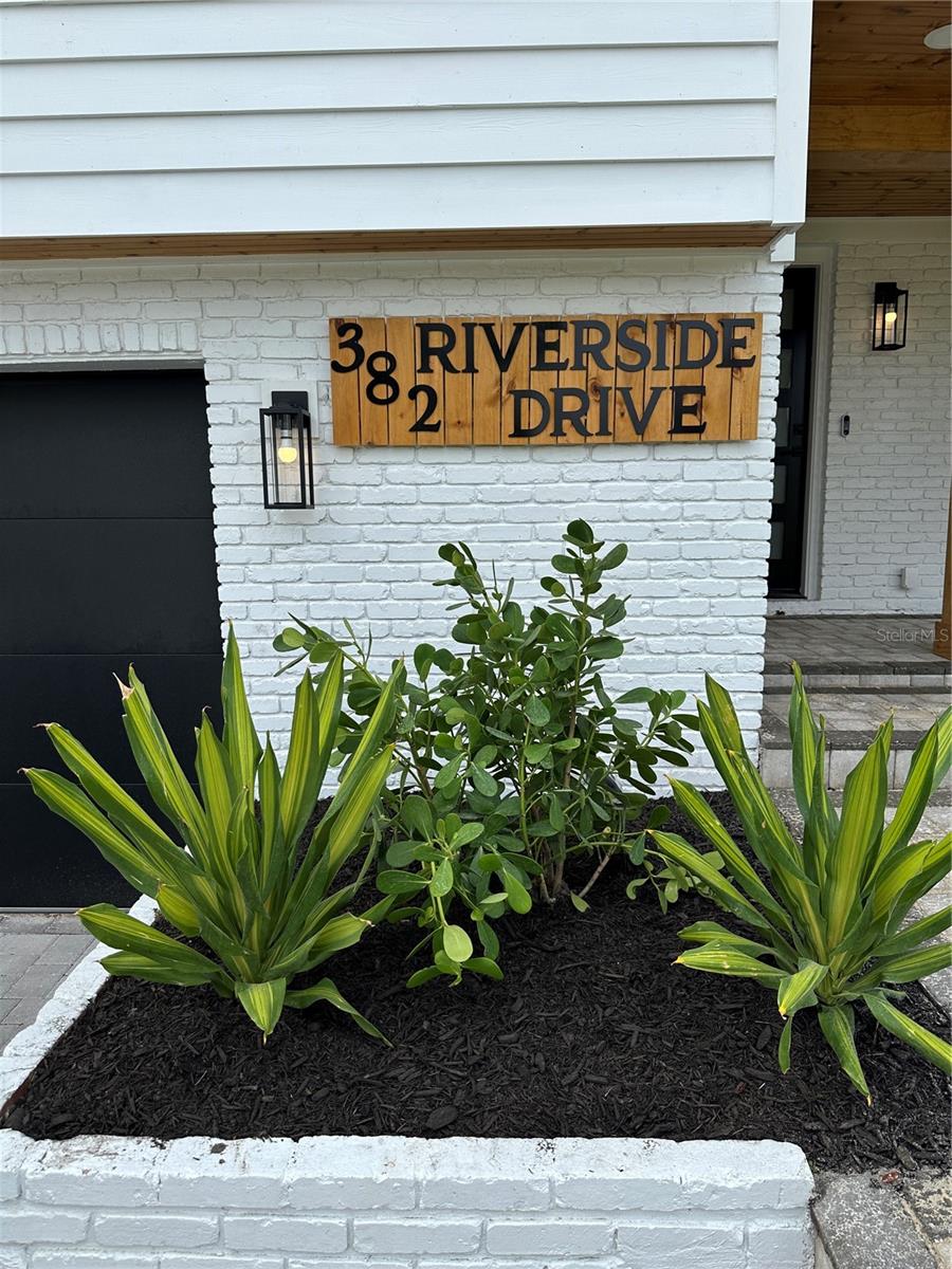 RIVERSIDE PARK - Residential