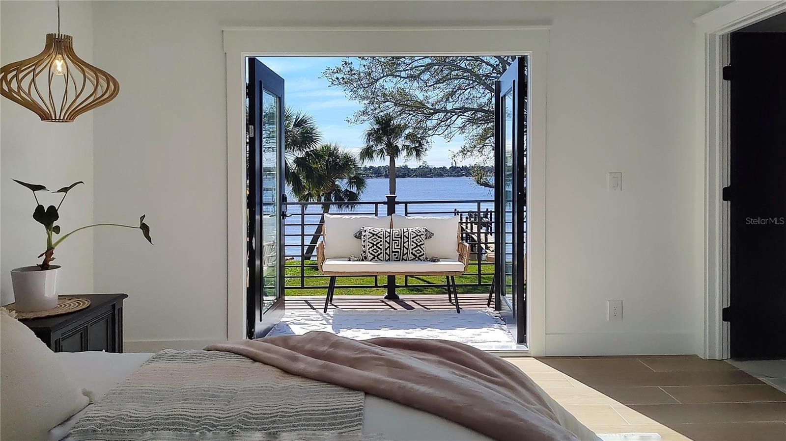 RIVERSIDE PARK - Residential