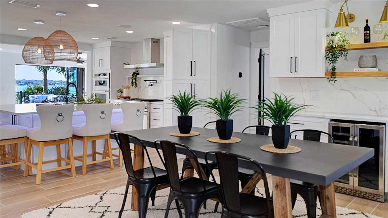 RIVERSIDE PARK - Residential