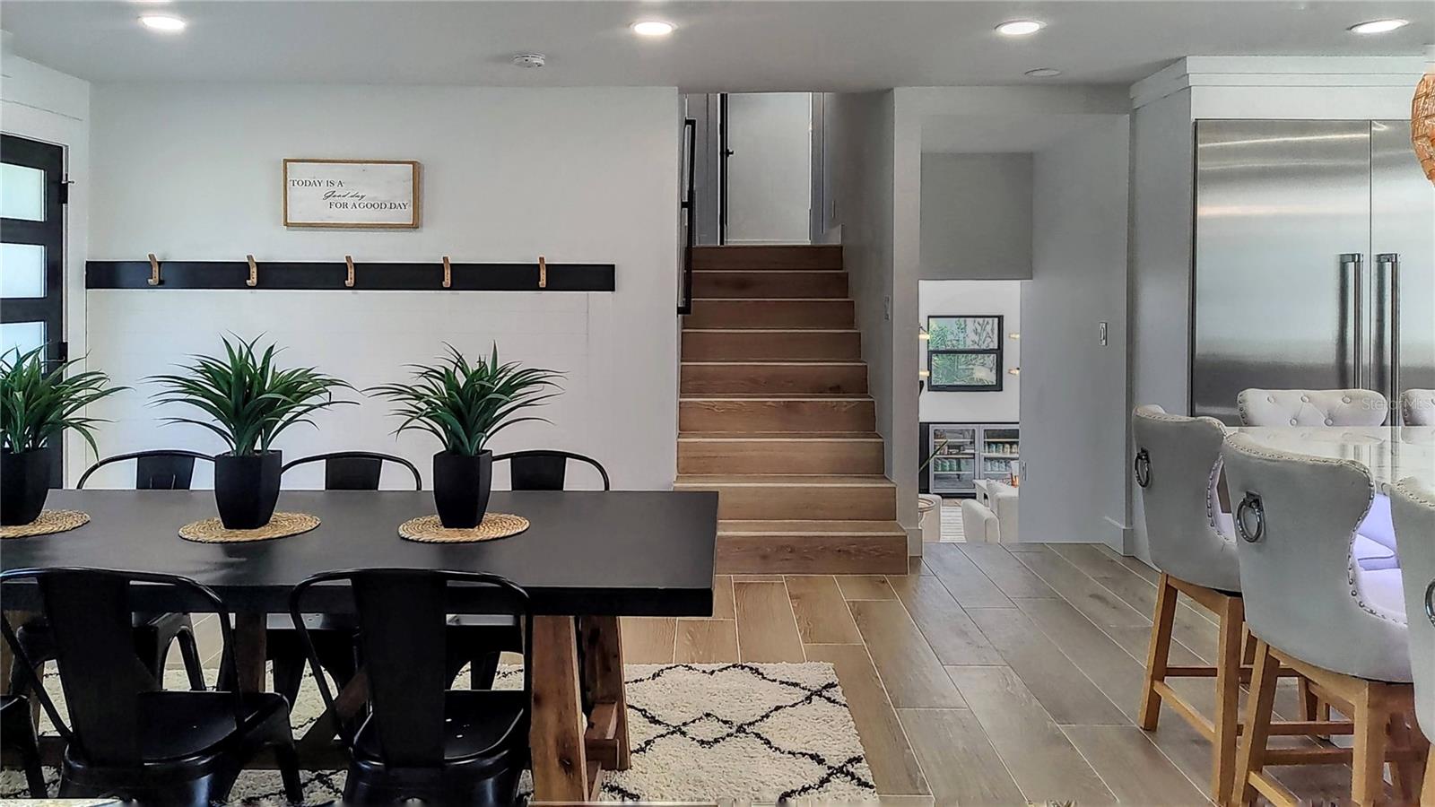 RIVERSIDE PARK - Residential