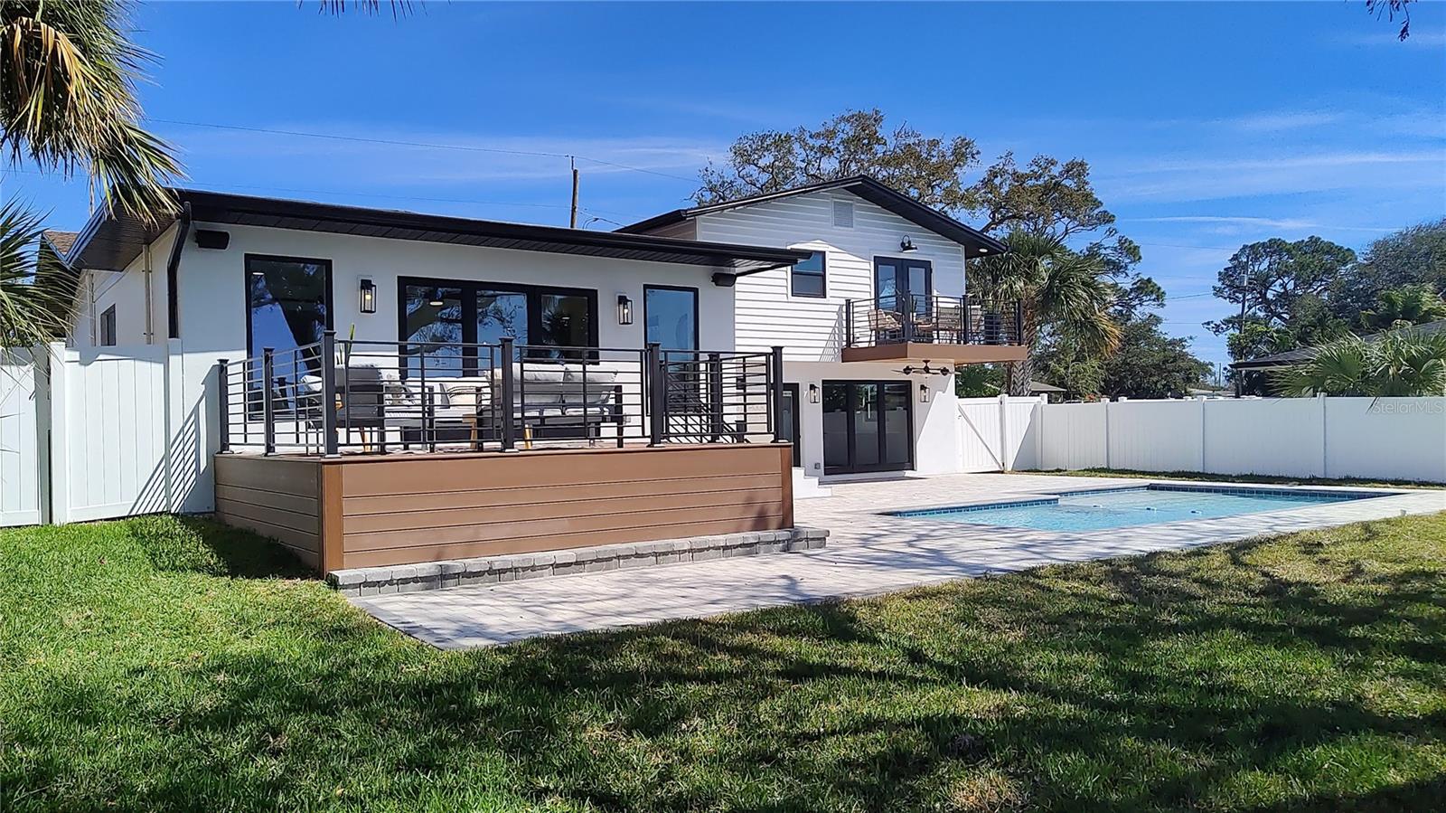 RIVERSIDE PARK - Residential