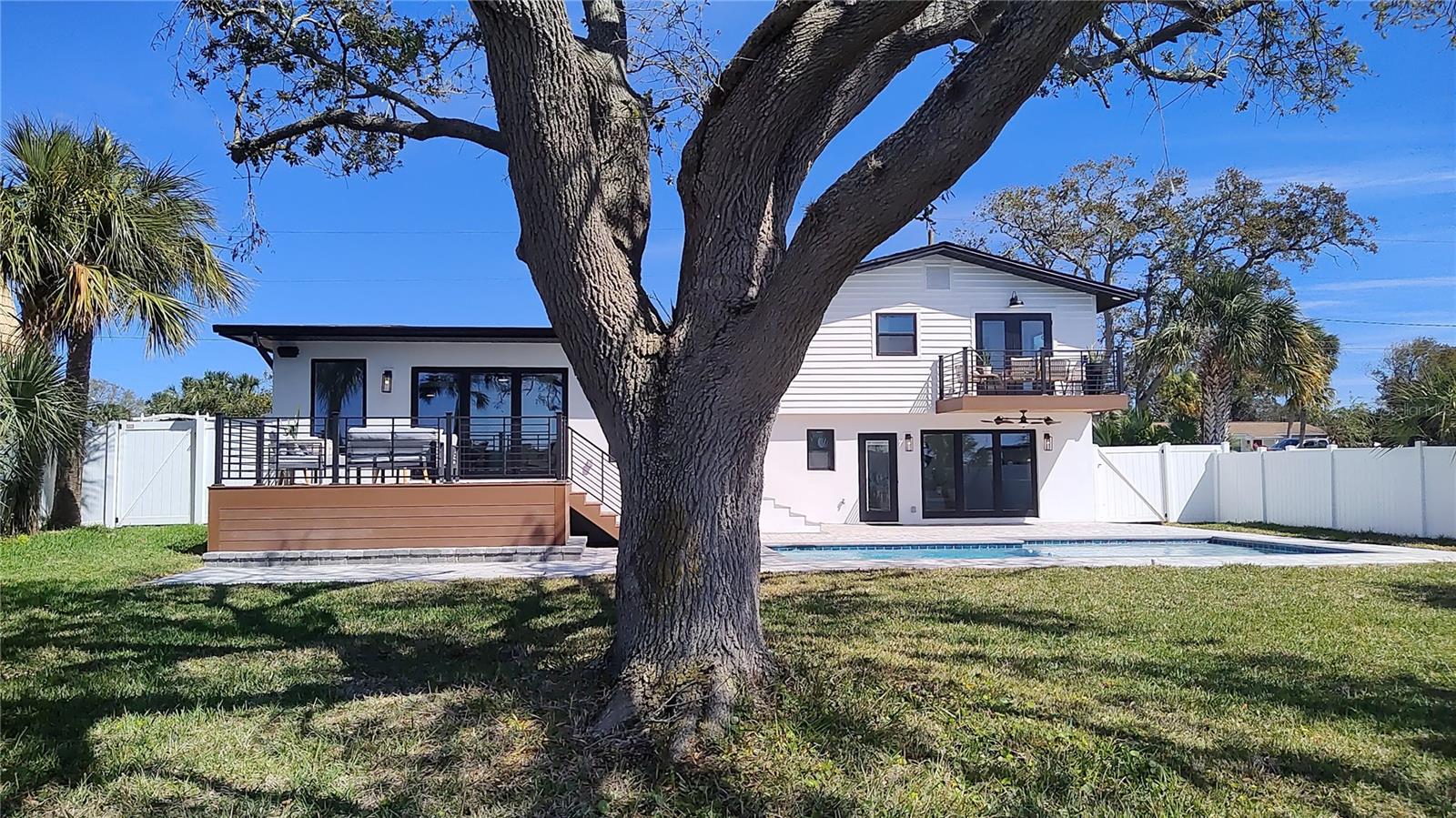 RIVERSIDE PARK - Residential