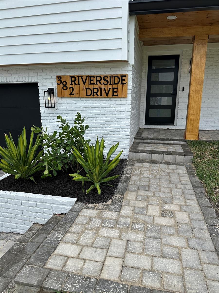 RIVERSIDE PARK - Residential