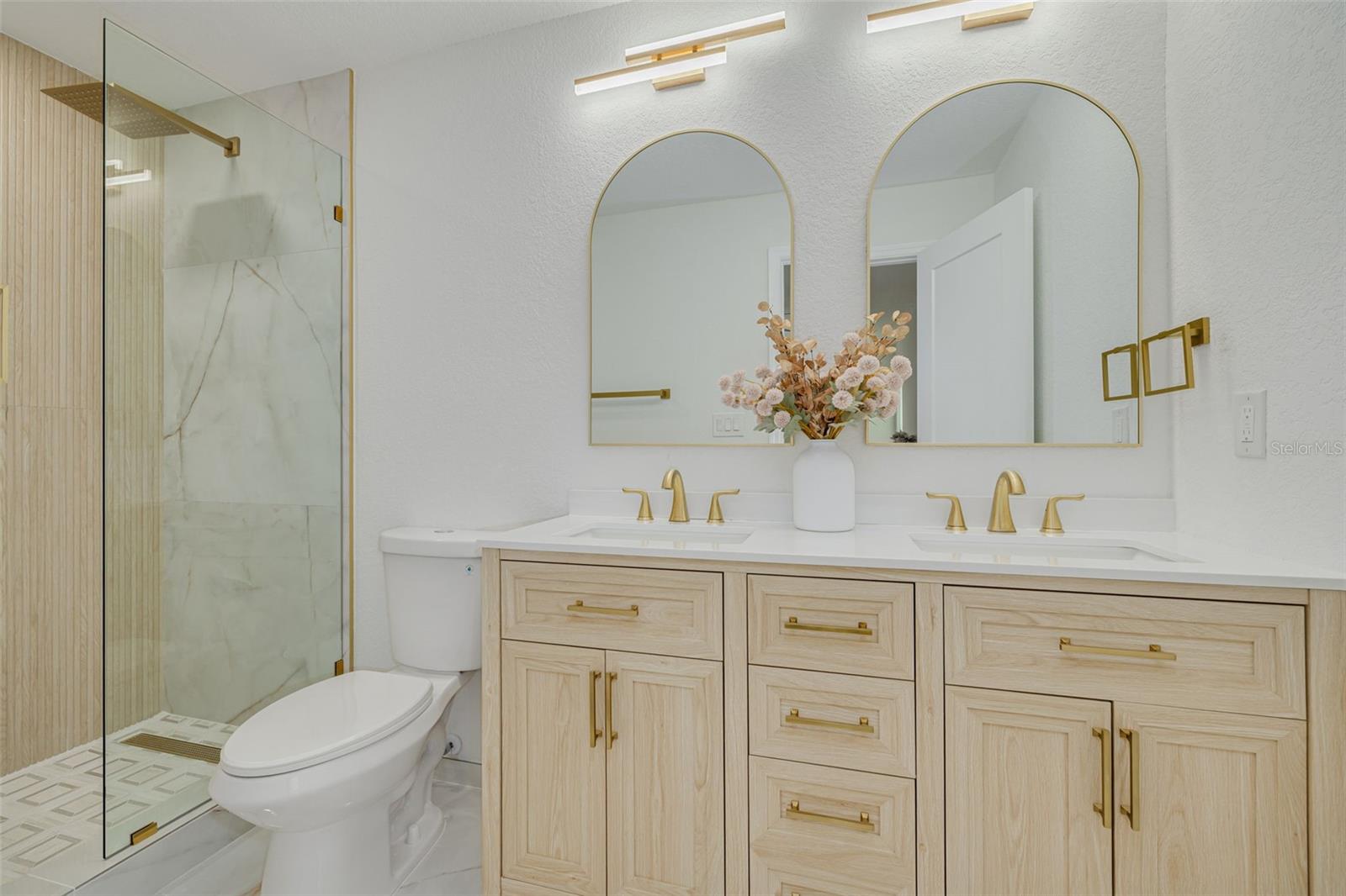 WOODGATE OF COUNTRYSIDE - Residential