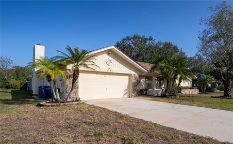 A home in WINTER HAVEN