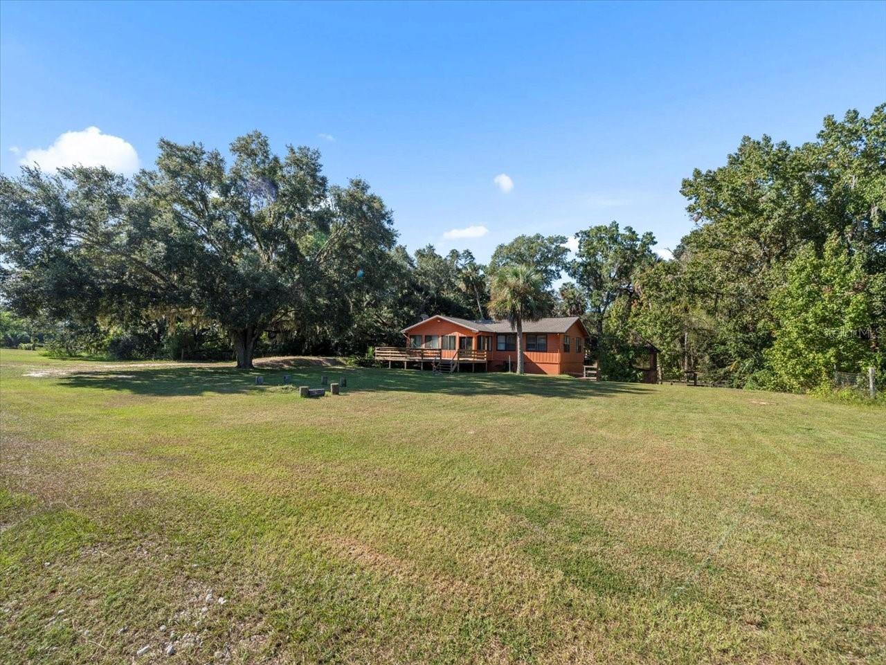 UNREC TRACTS IN 31-17S-20E - Residential