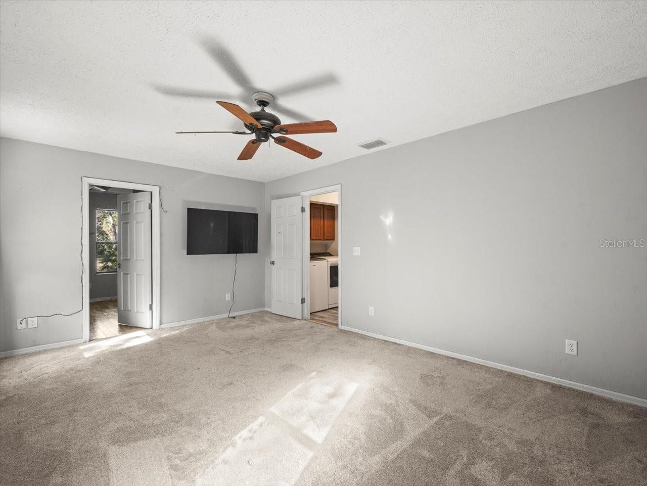 UNREC TRACTS IN 31-17S-20E - Residential