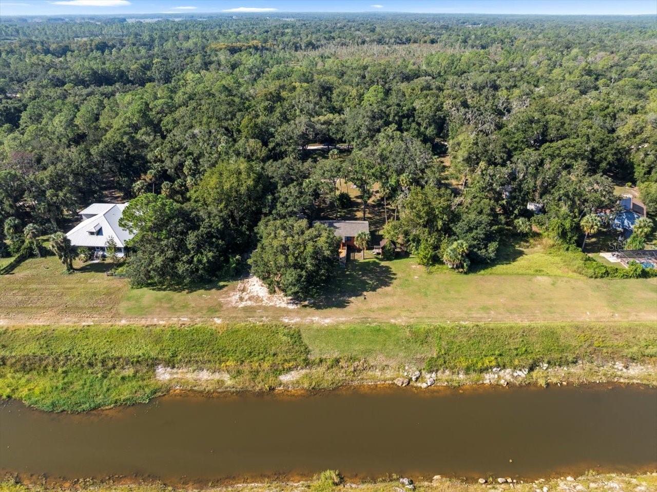 UNREC TRACTS IN 31-17S-20E - Residential